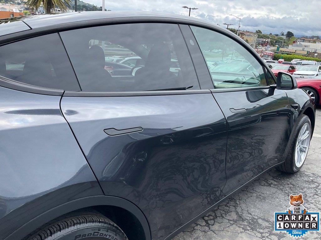 Used 2024 Tesla Model Y 2WD image 81