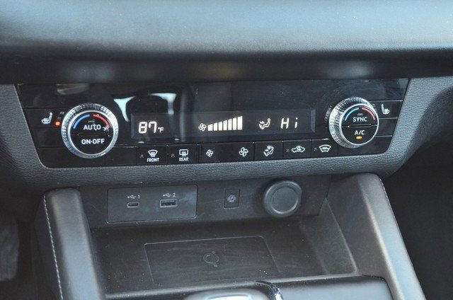 Used 2024 Mitsubishi Outlander SE image 28