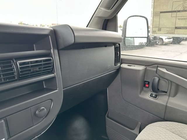 New 2026 Chevrolet Express 2500 w/ Driver Convenience Package RWD image 21