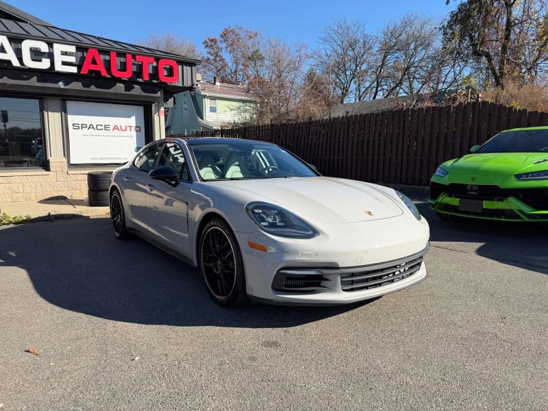 Used 2018 Porsche Panamera 4S image 8