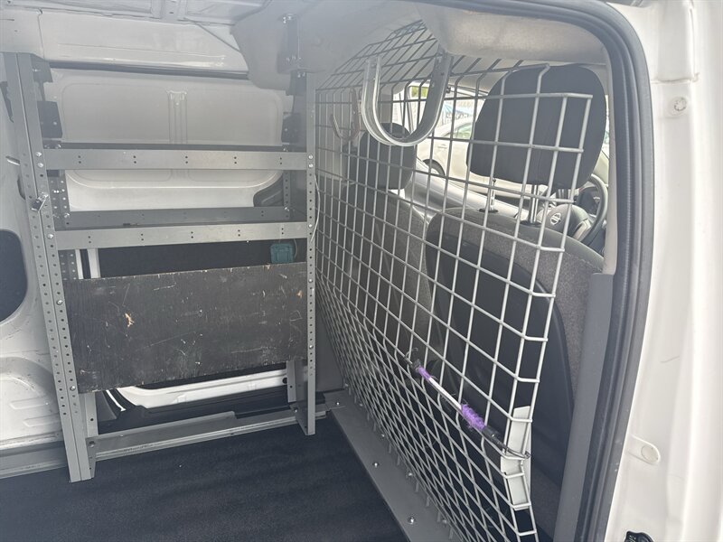 Used 2014 Nissan NV200 FWD image 24
