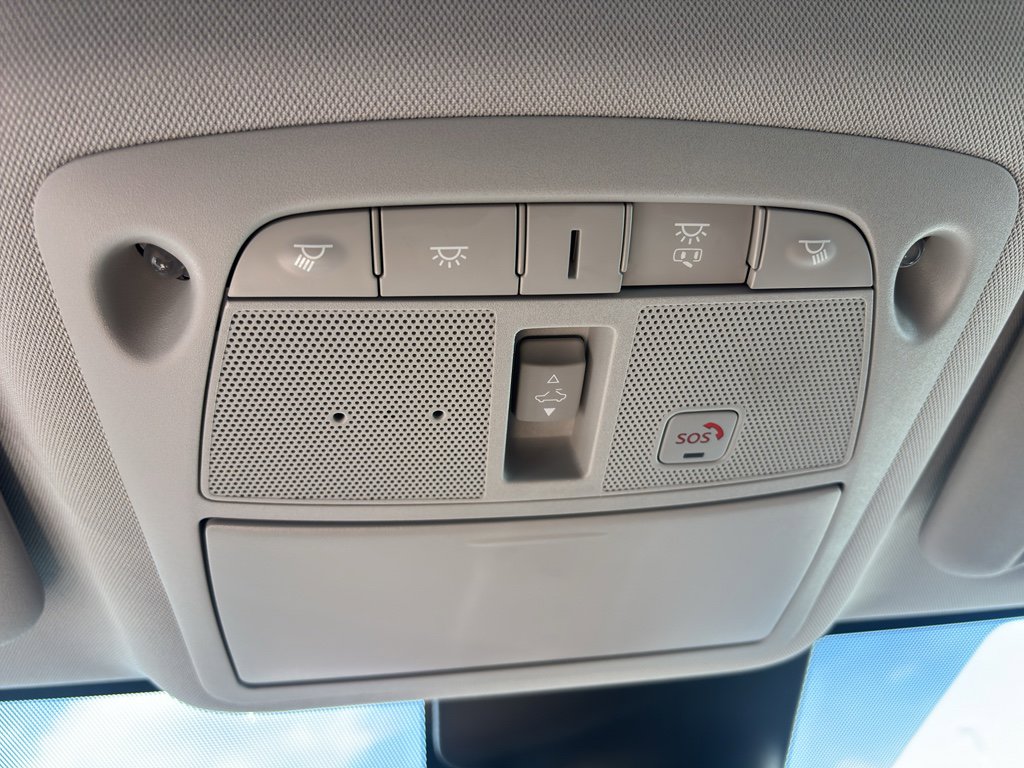 Used 2022 Nissan Rogue Sport SL w/ Premium Package image 23