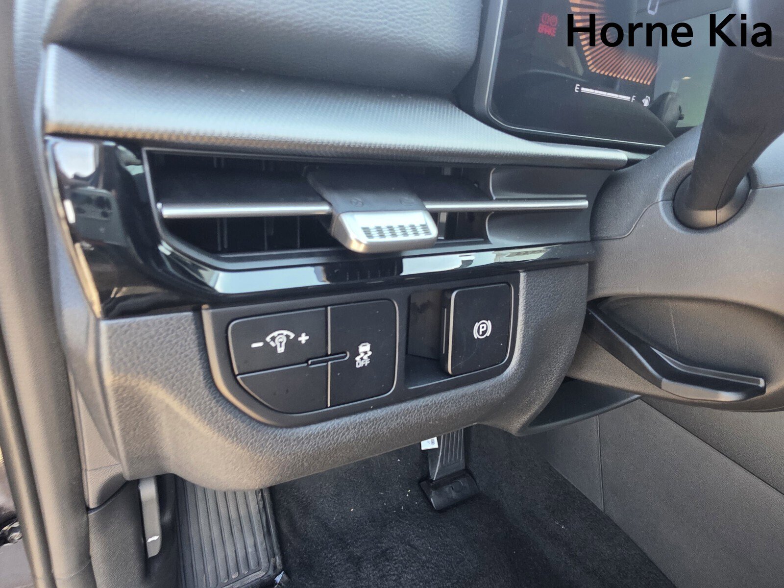 New 2026 Kia Sportage LX image 13