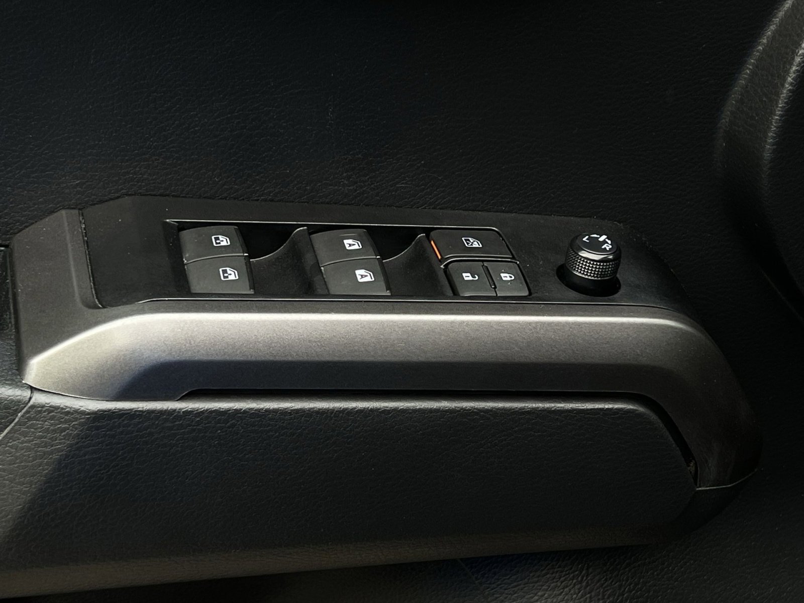 Used 2023 Toyota Tacoma TRD Off-Road AWD/4WD image 28