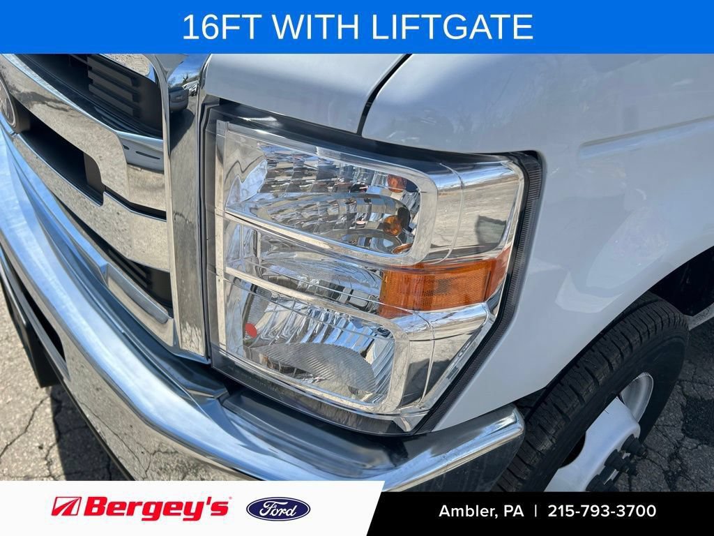 New 2027 Ford E-350 and Econoline 350 Super Duty w/ Driver's Safety Package RWD image 23
