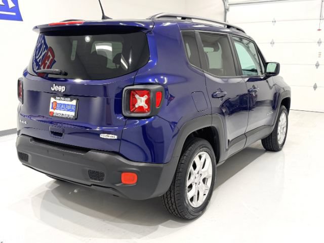 Used 2018 Jeep Renegade Latitude AWD/4WD image 6