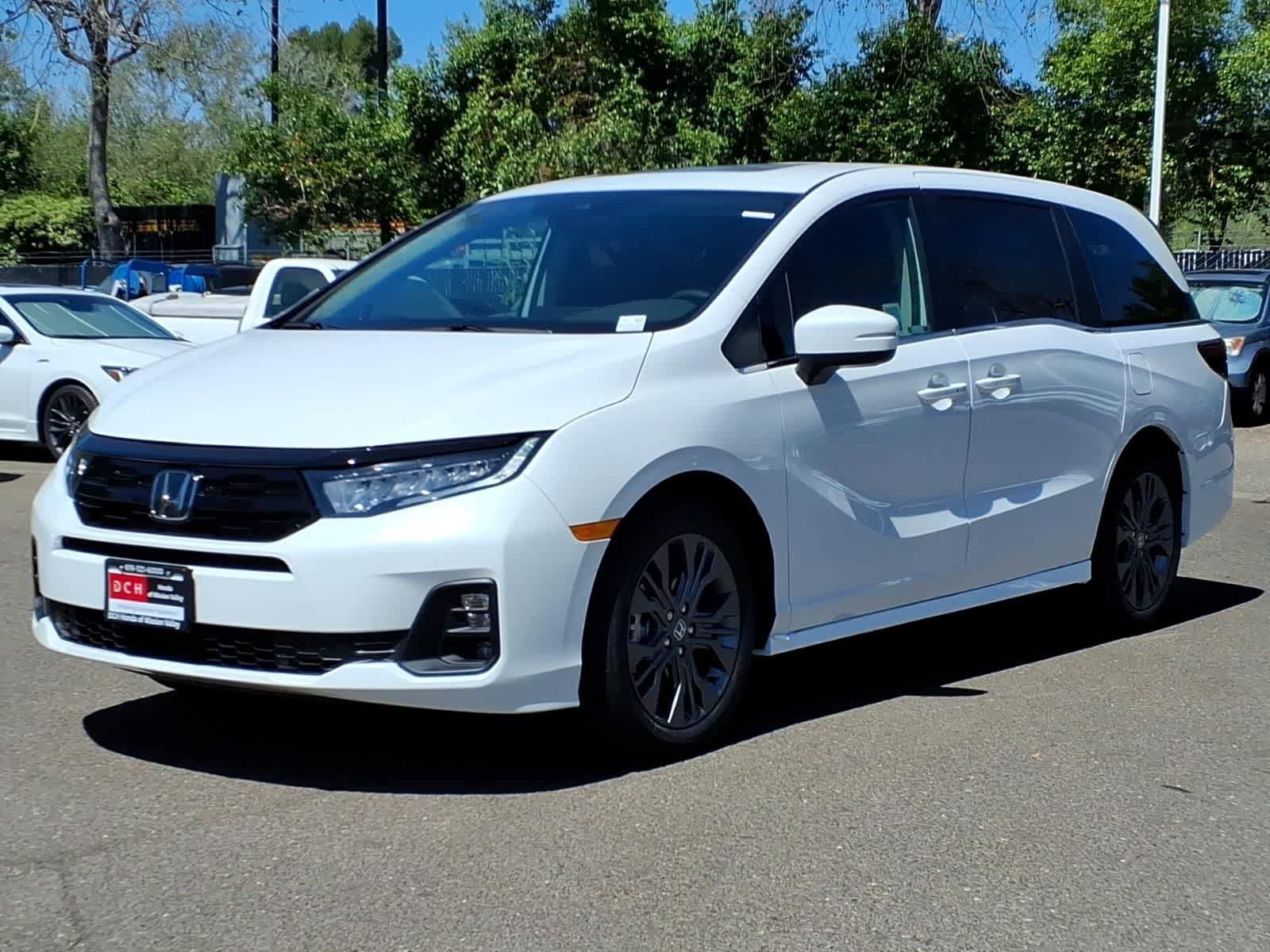 New 2026 Honda Odyssey Touring image 1