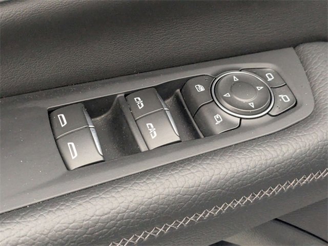 Certified 2025 GMC Yukon Denali image 12