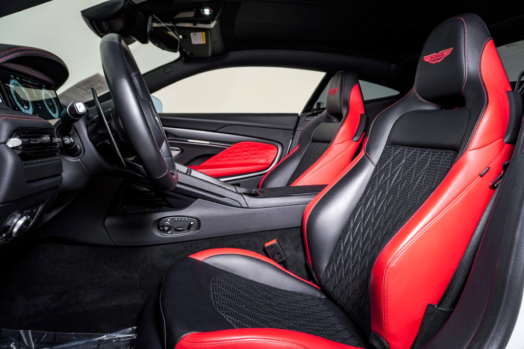 Used 2024 Aston Martin DB12 Coupe RWD image 20