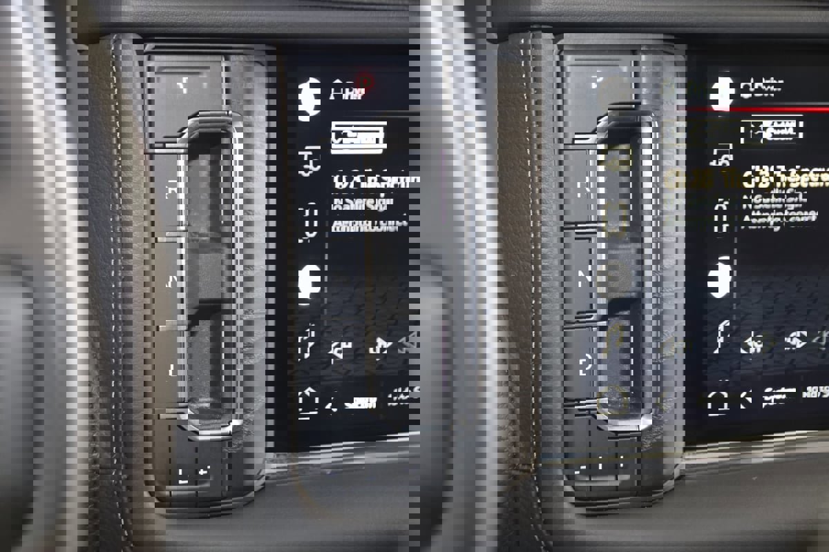 Used 2022 GMC Yukon Denali image 7