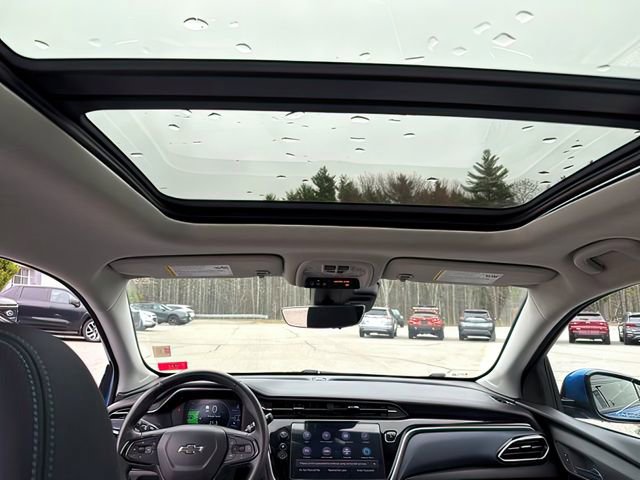 Used 2022 Chevrolet Bolt EUV Premier w/ Sun & Sound Package image 26