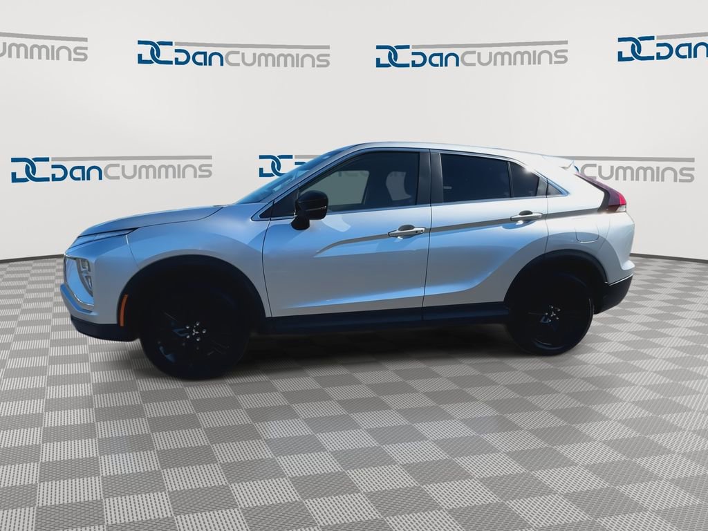 Used 2024 Mitsubishi Eclipse Cross LE AWD/4WD image 5