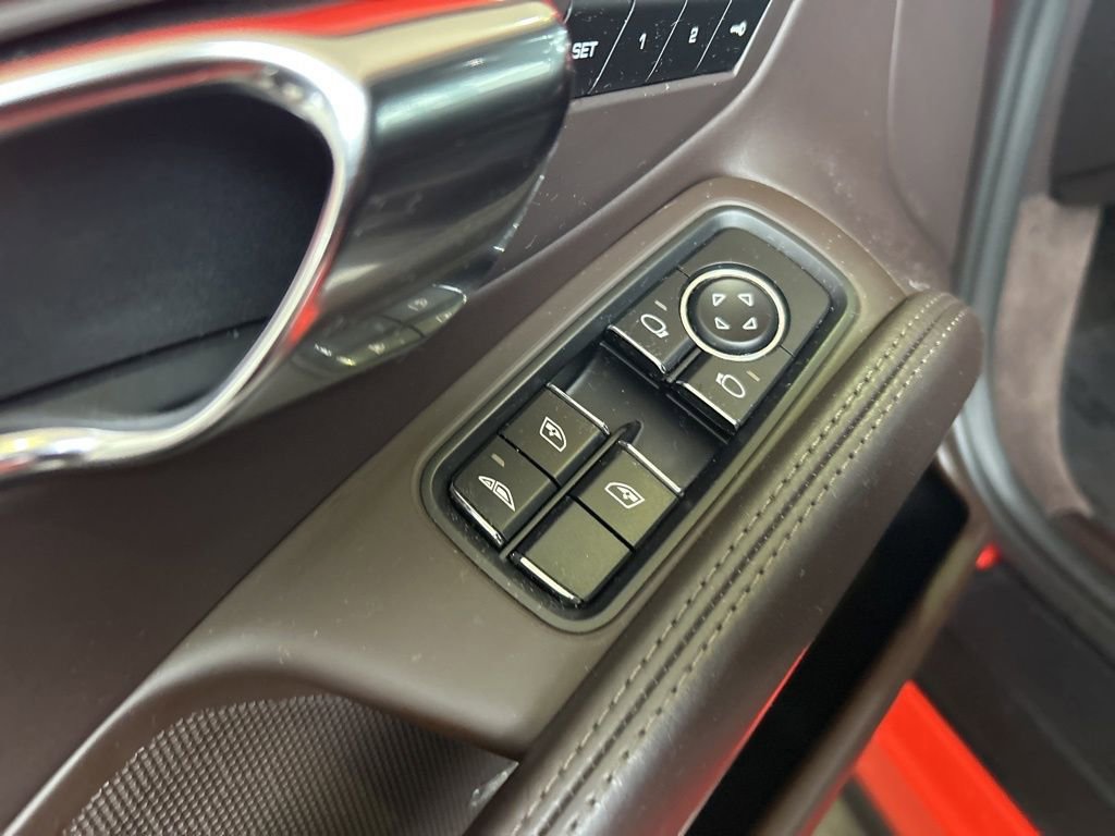 Used 2016 Porsche 911 Turbo image 31