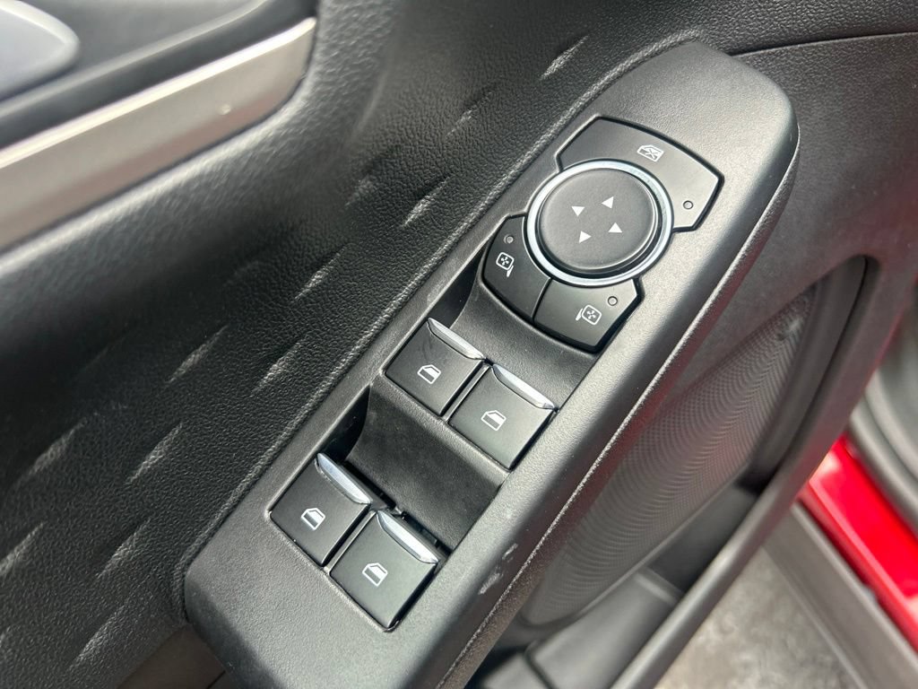 Used 2020 Ford Escape SEL FWD image 17