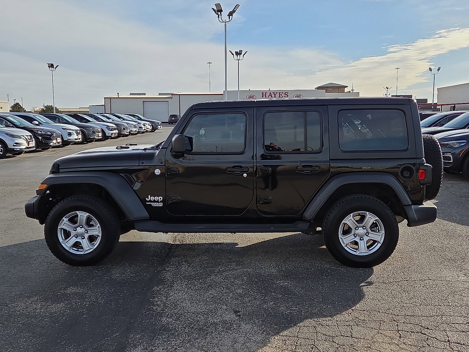 Used 2020 Jeep Wrangler Unlimited Sport S image 2