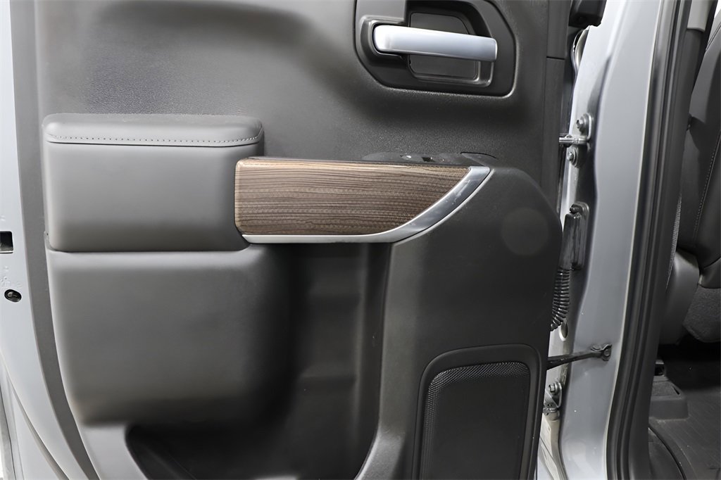 Used 2020 Chevrolet Silverado 1500 RST image 21