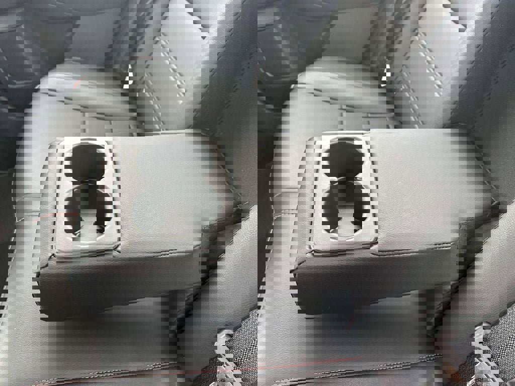 Used 2024 Nissan Sentra SR w/ SR Premium Package image 11