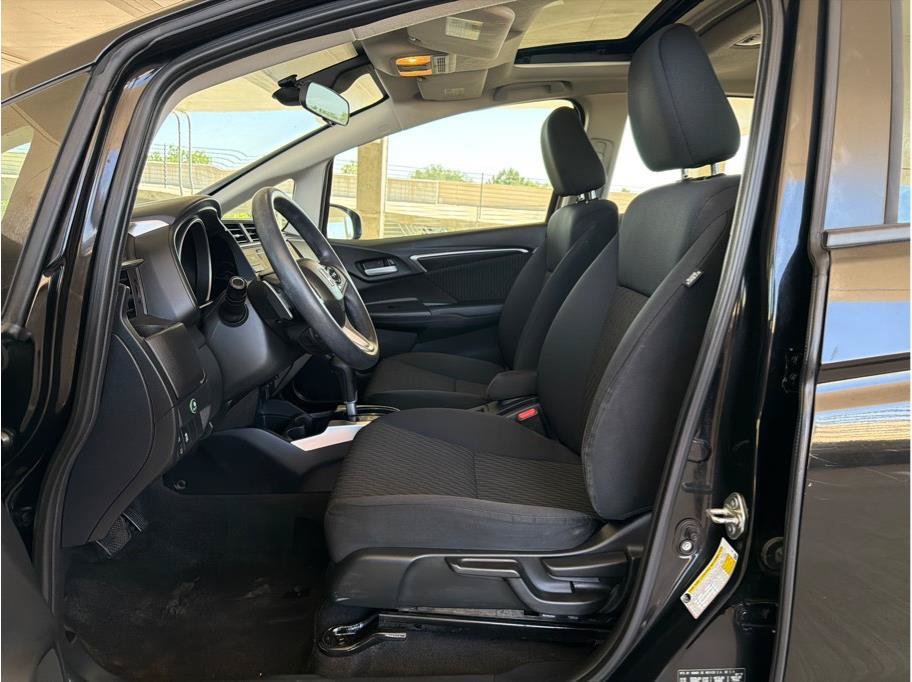 Used 2018 Honda Fit EX image 10