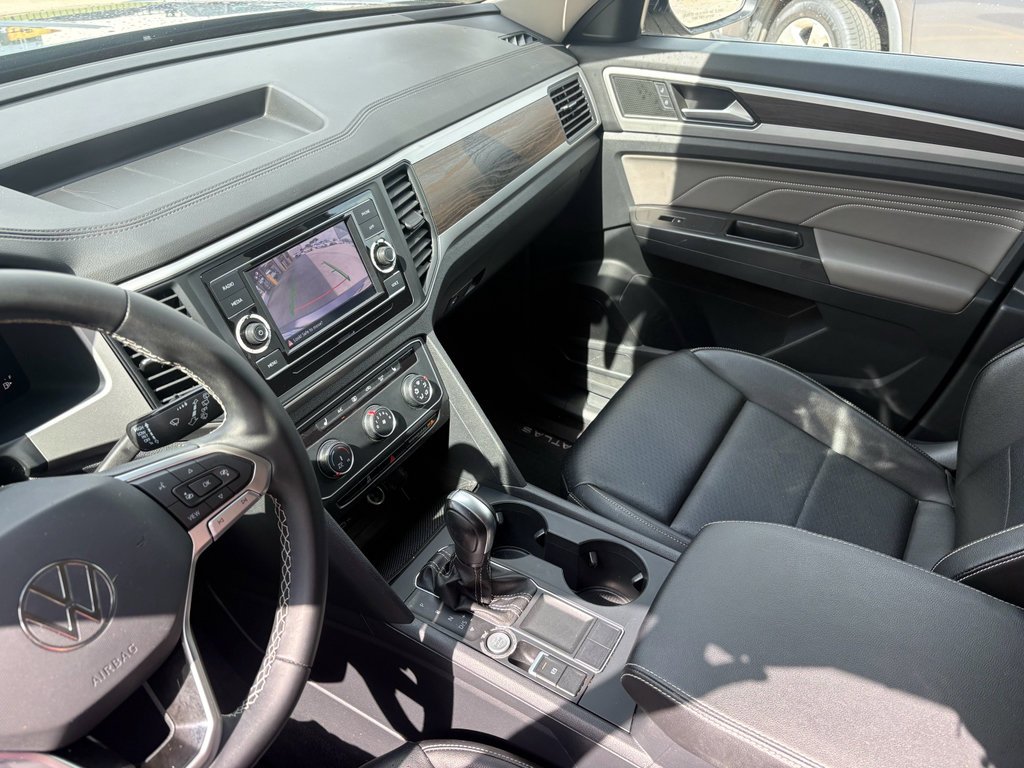 Used 2022 Volkswagen Atlas SE FWD image 16