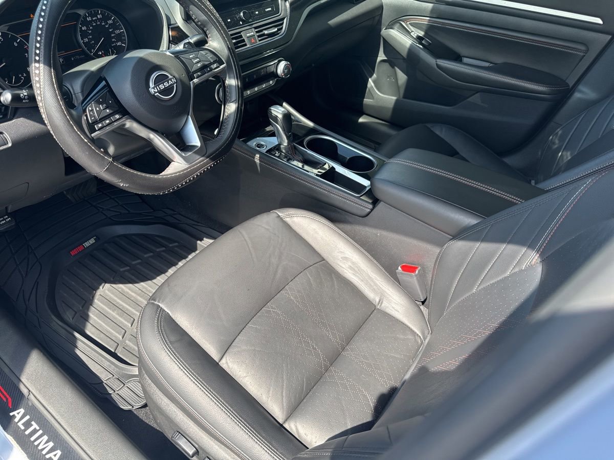Used 2023 Nissan Altima 2.5 SR w/ SR Premium Package image 21