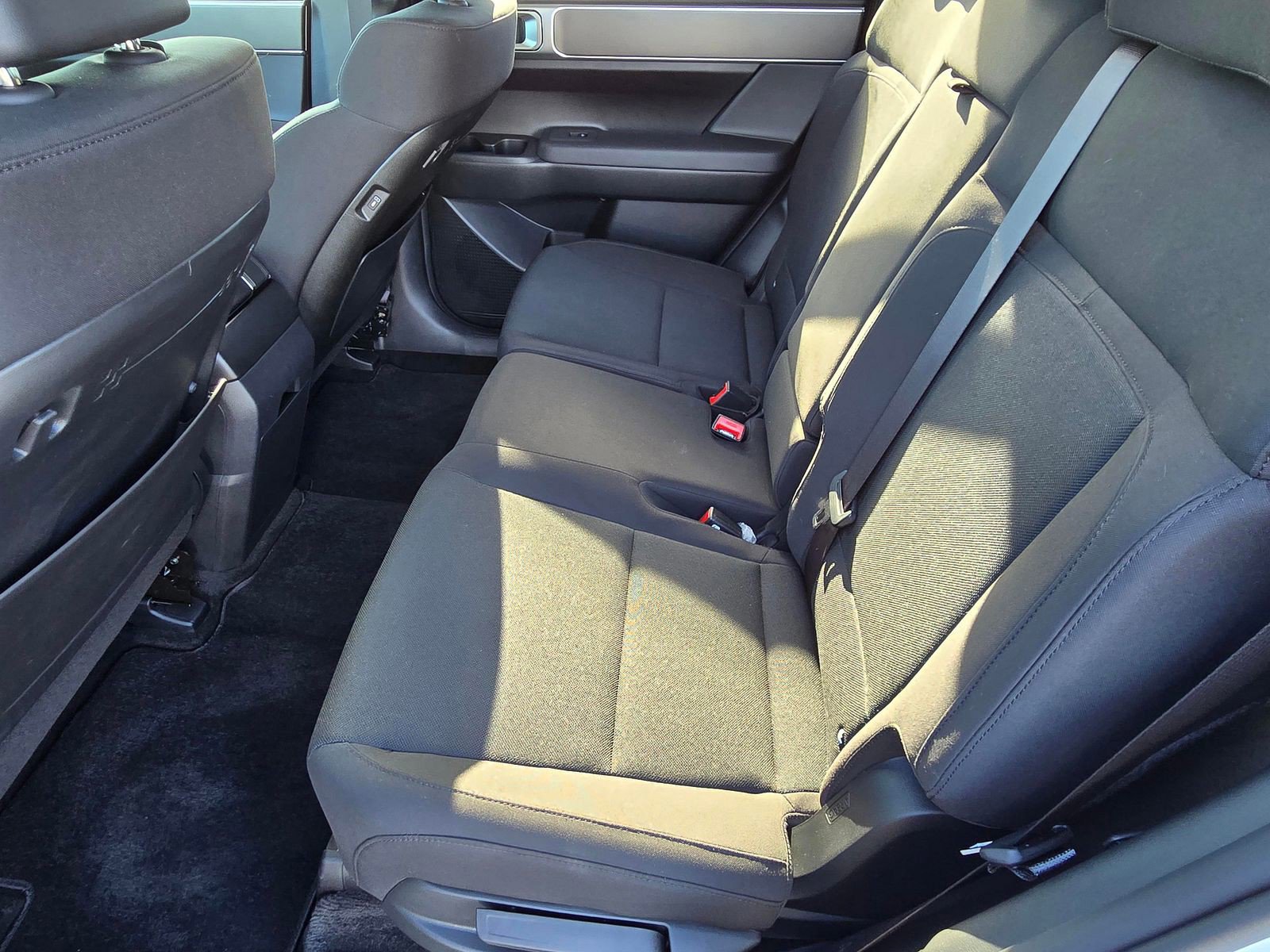 Certified 2025 Hyundai Santa Fe SE image 11