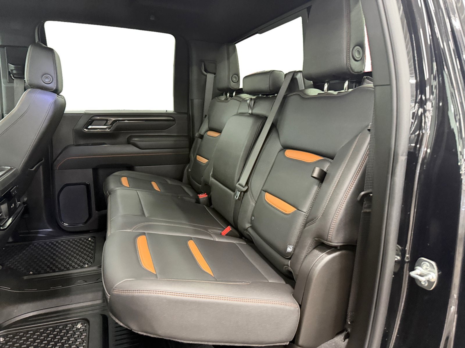 Used 2026 GMC Sierra 2500 AT4 w/ AT4 Premium Plus Package AWD/4WD image 10