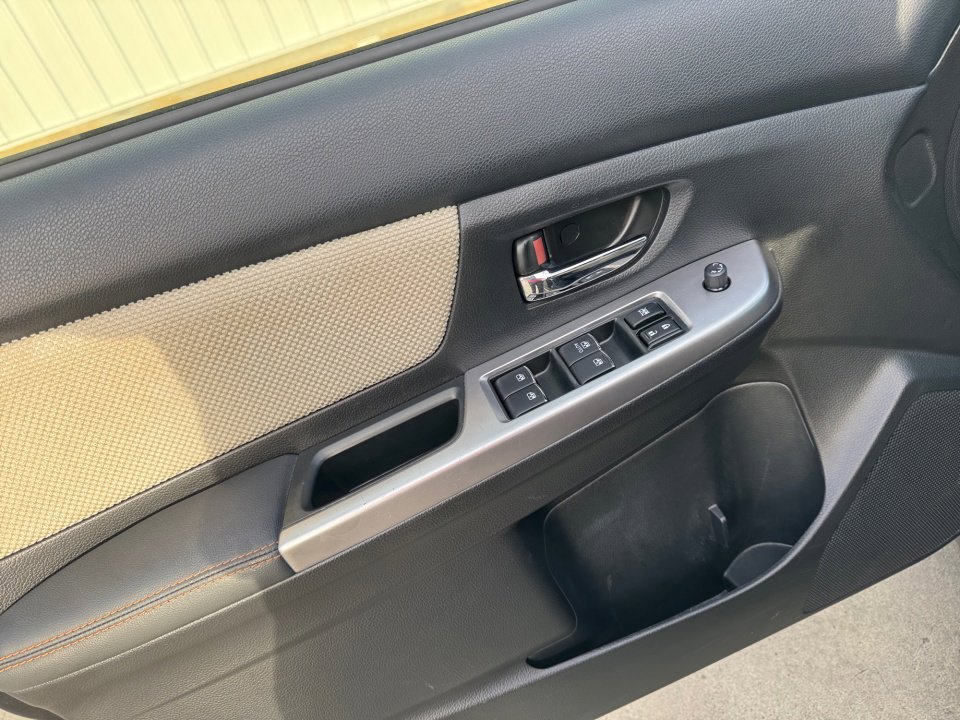 Used 2016 Subaru Crosstrek 2.0i Premium image 36