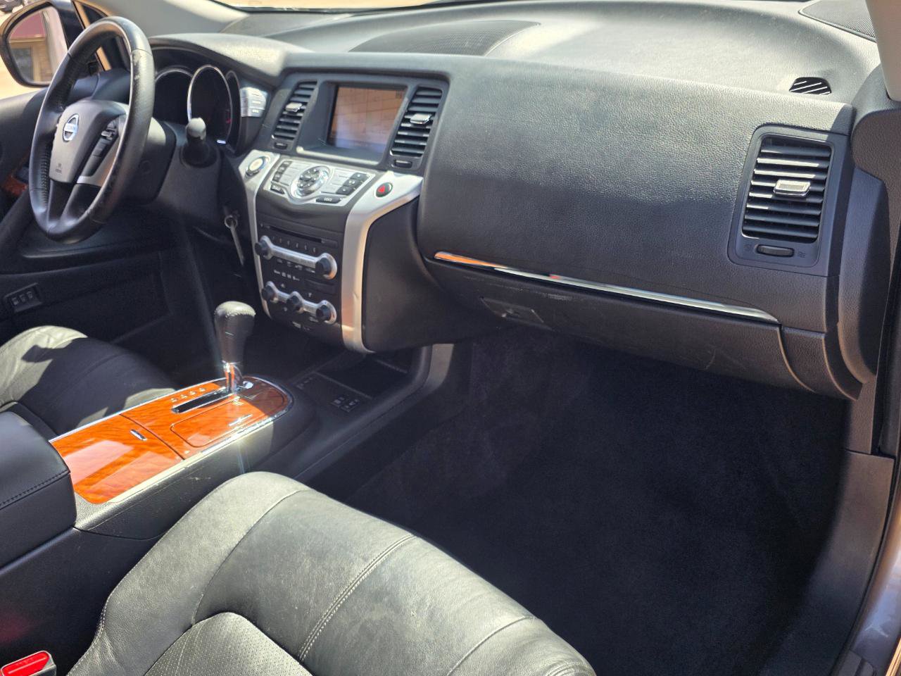 Used 2010 Nissan Murano LE w/ Navigation Pkg image 25