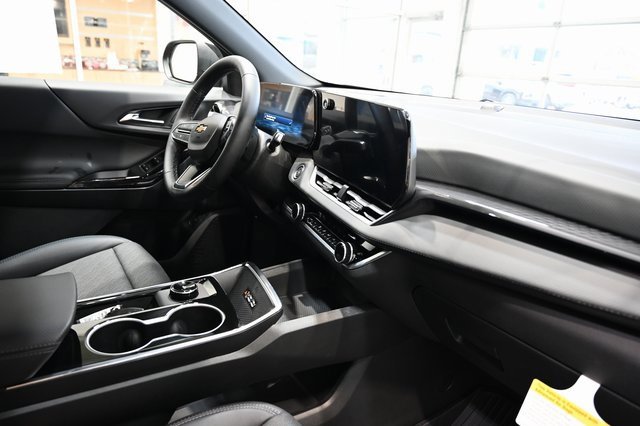 New 2026 Chevrolet Equinox LT image 13