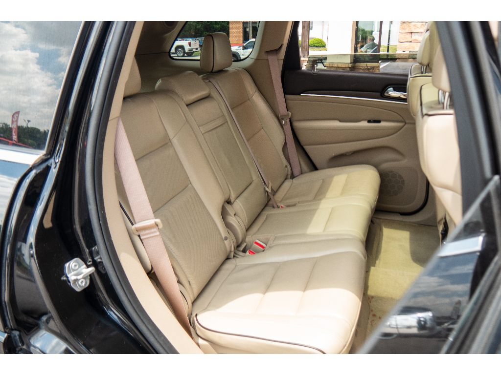 Used 2020 Jeep Grand Cherokee Overland AWD/4WD image 22