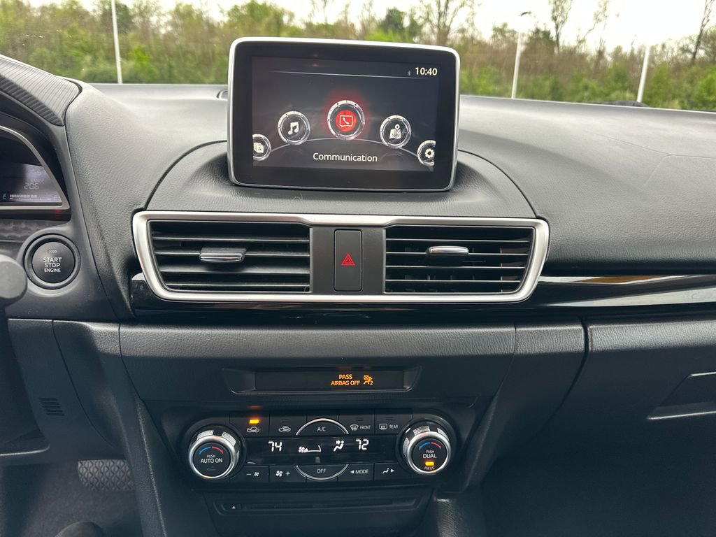 Used 2016 MAZDA MAZDA3 i Touring w/ Popular Equipment Package FWD image 23