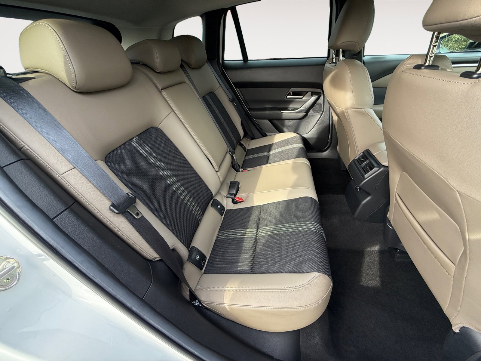 Certified 2025 MAZDA CX-50 AWD 2.5 S w/ Cargo Package image 18