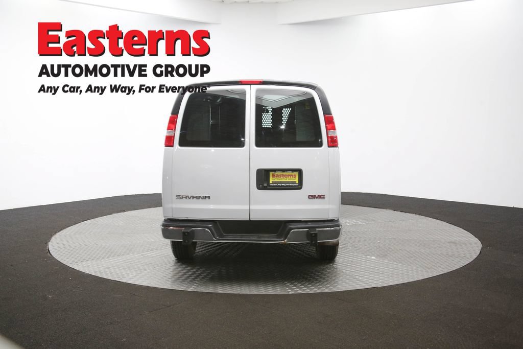 Used 2020 GMC Savana 2500 w/ Driver Convenience Package RWD image 33