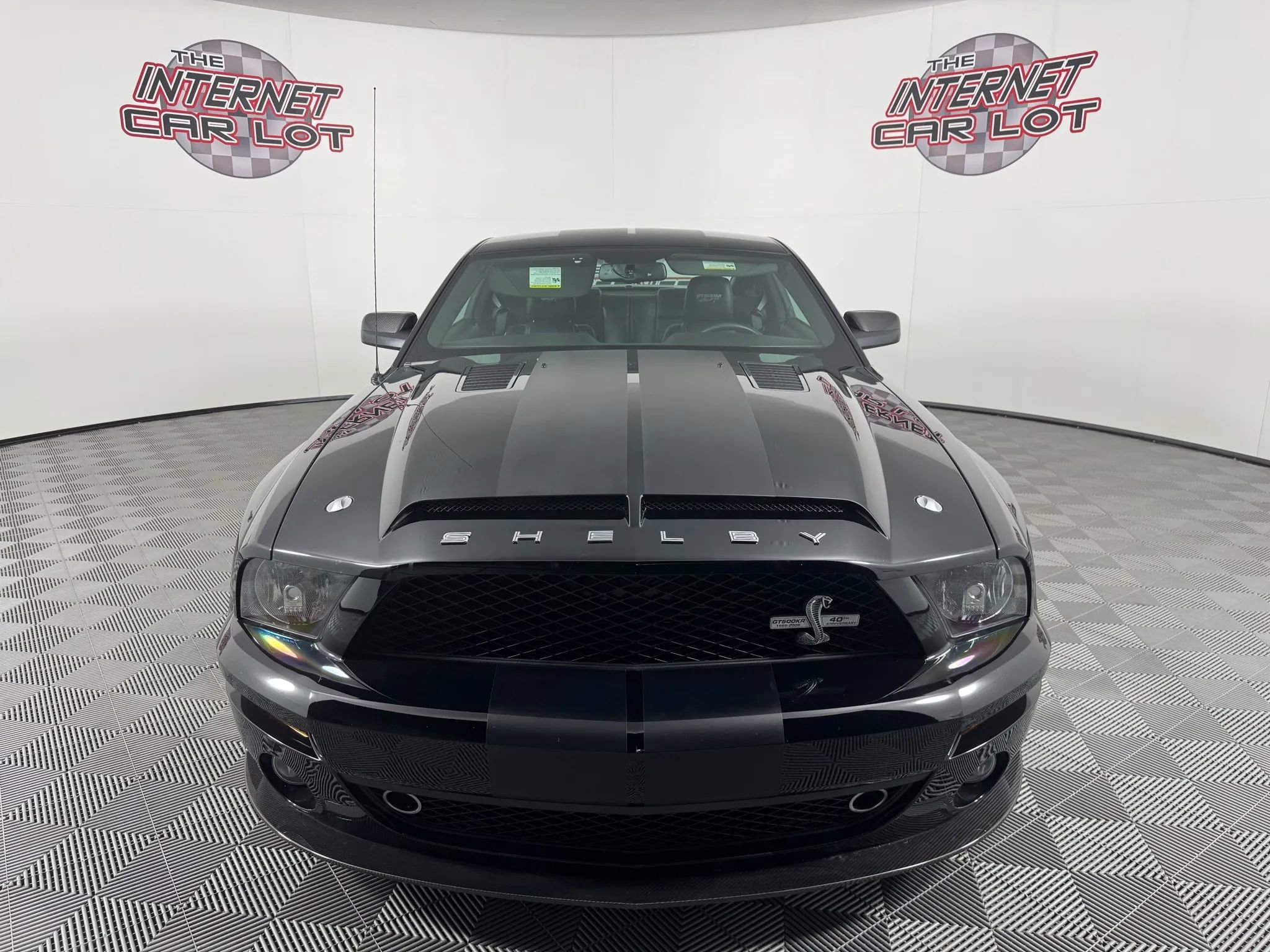 Used 2008 Ford Mustang Shelby GT500 image 2