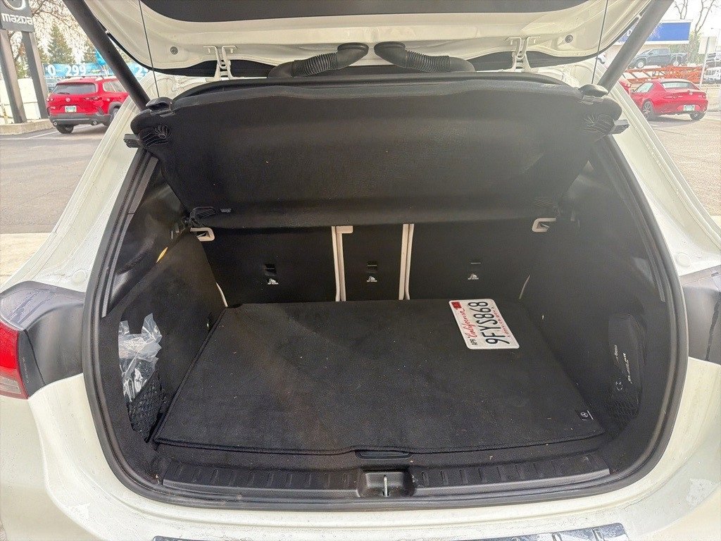 Used 2023 Mercedes-Benz GLA 250 4MATIC image 9