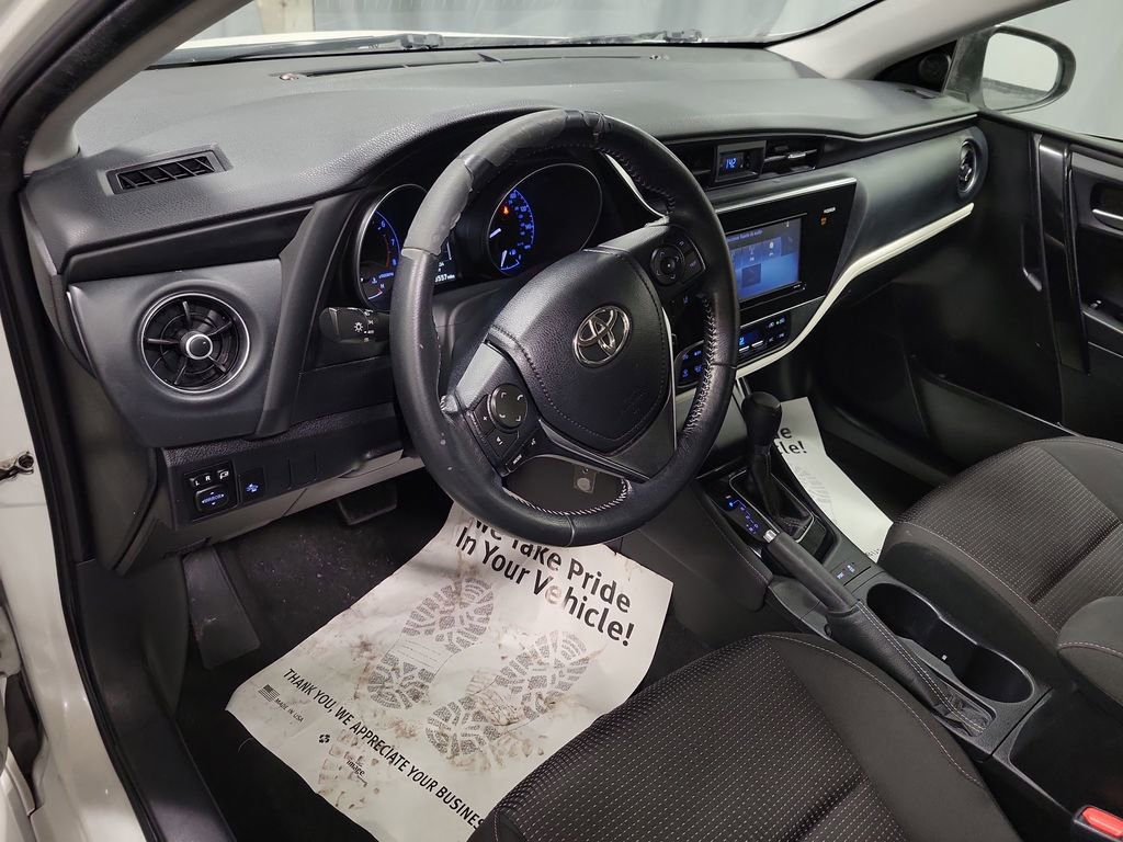 Used 2017 Toyota Corolla iM image 13