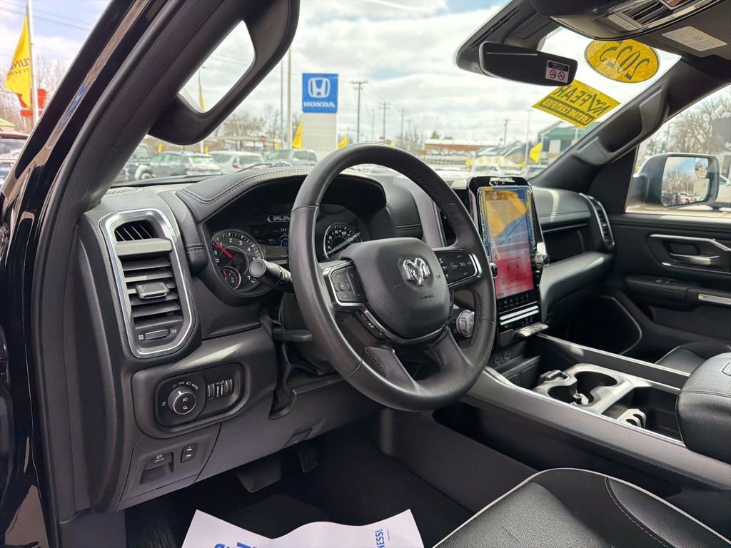 Used 2025 RAM 1500 Laramie image 16