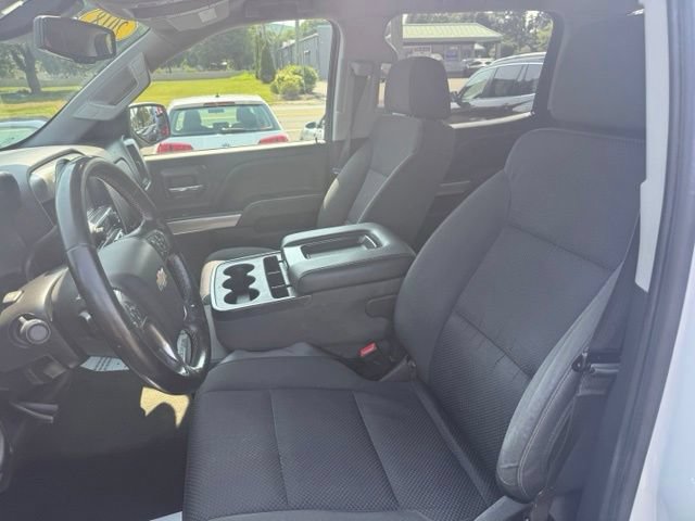 Used 2018 Chevrolet Silverado 1500 LT w/ LT Eassist Package AWD/4WD image 24