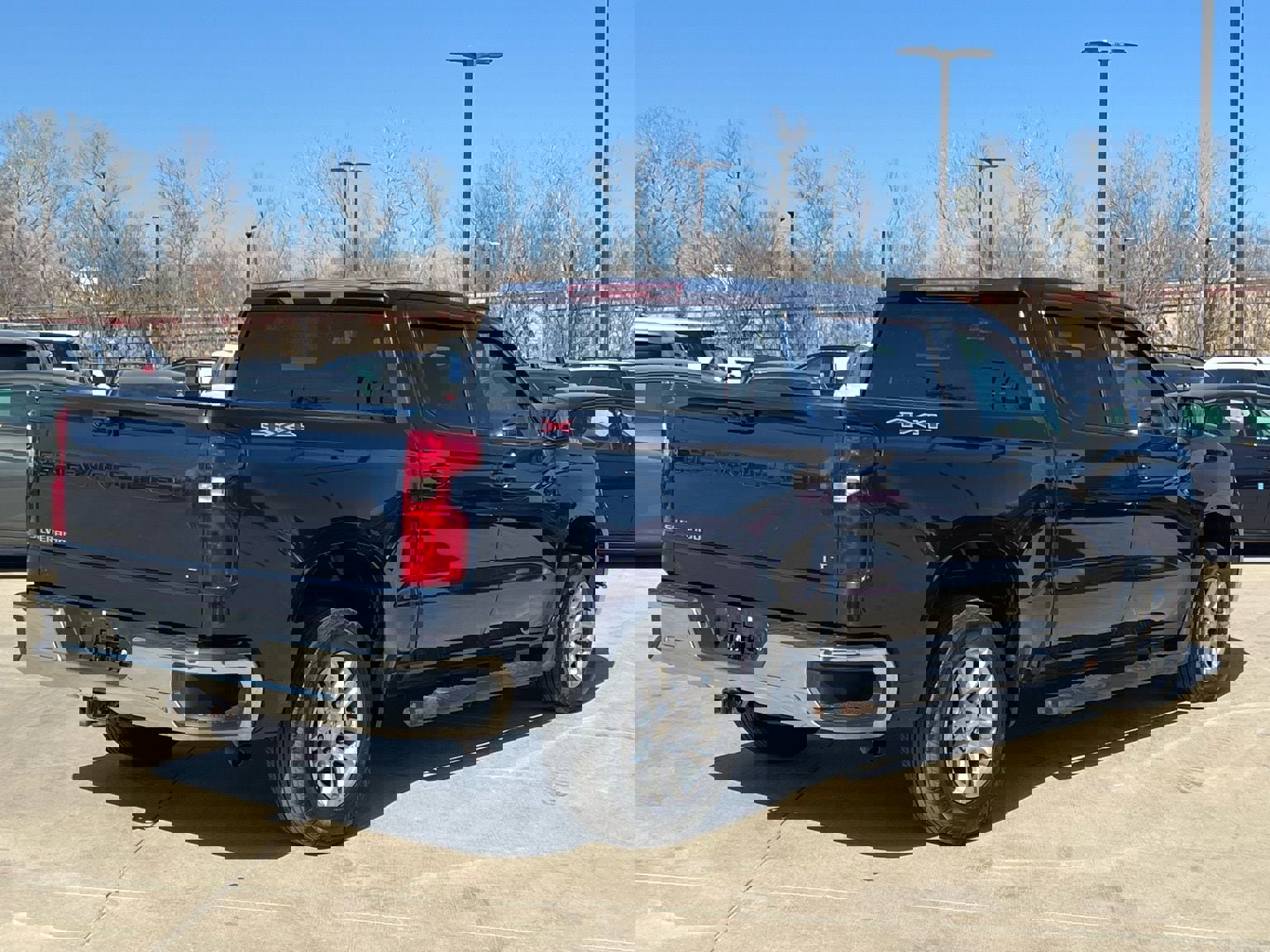 Used 2022 Chevrolet Silverado 1500 LT image 12