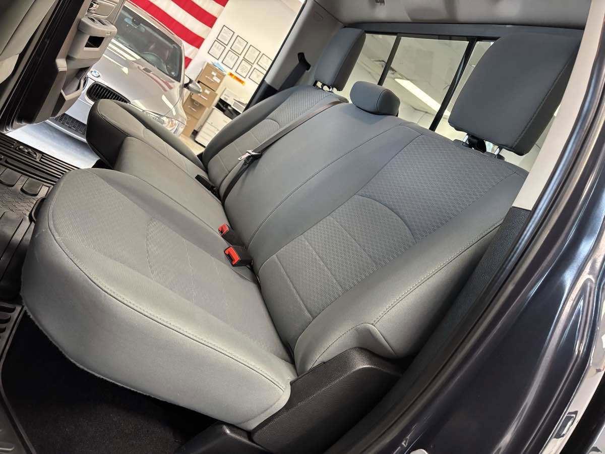 Used 2018 RAM 1500 Classic SLT image 24