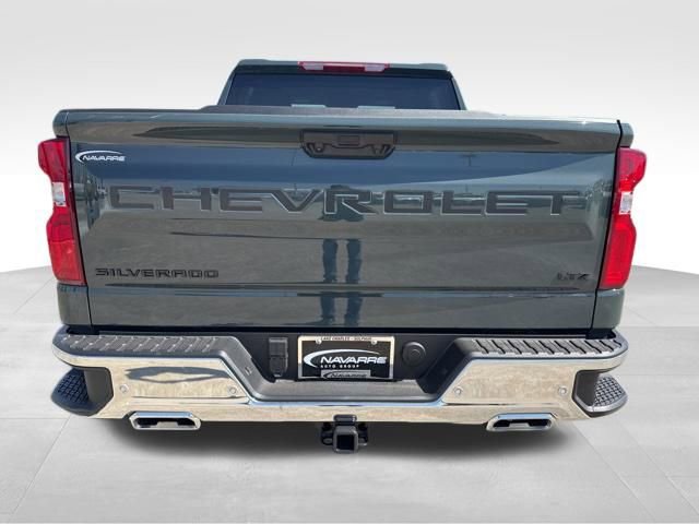 New 2026 Chevrolet Silverado 1500 LTZ w/ Z71 Off-Road Package AWD/4WD image 8