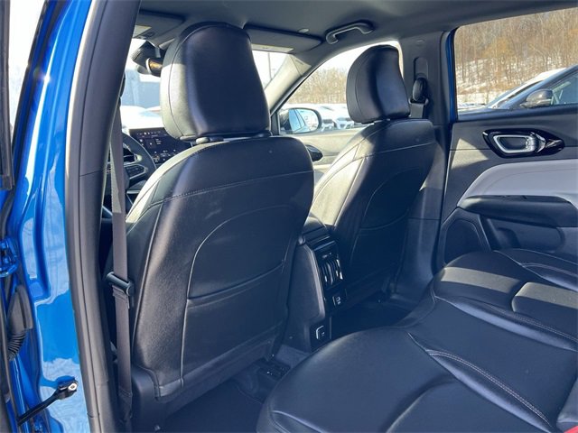 Used 2024 Jeep Compass Limited image 16