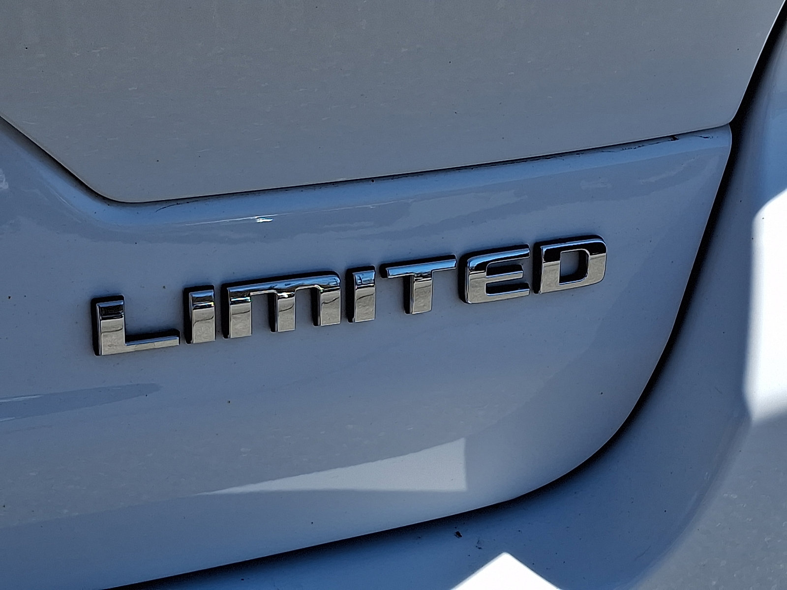 Used 2023 Jeep Grand Cherokee Limited AWD/4WD image 32