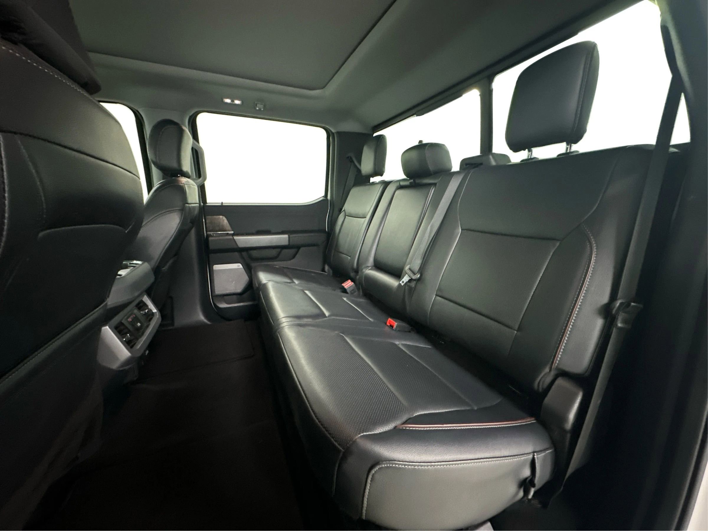 Used 2024 Ford F250 Lariat w/ Lariat Ultimate Package image 15