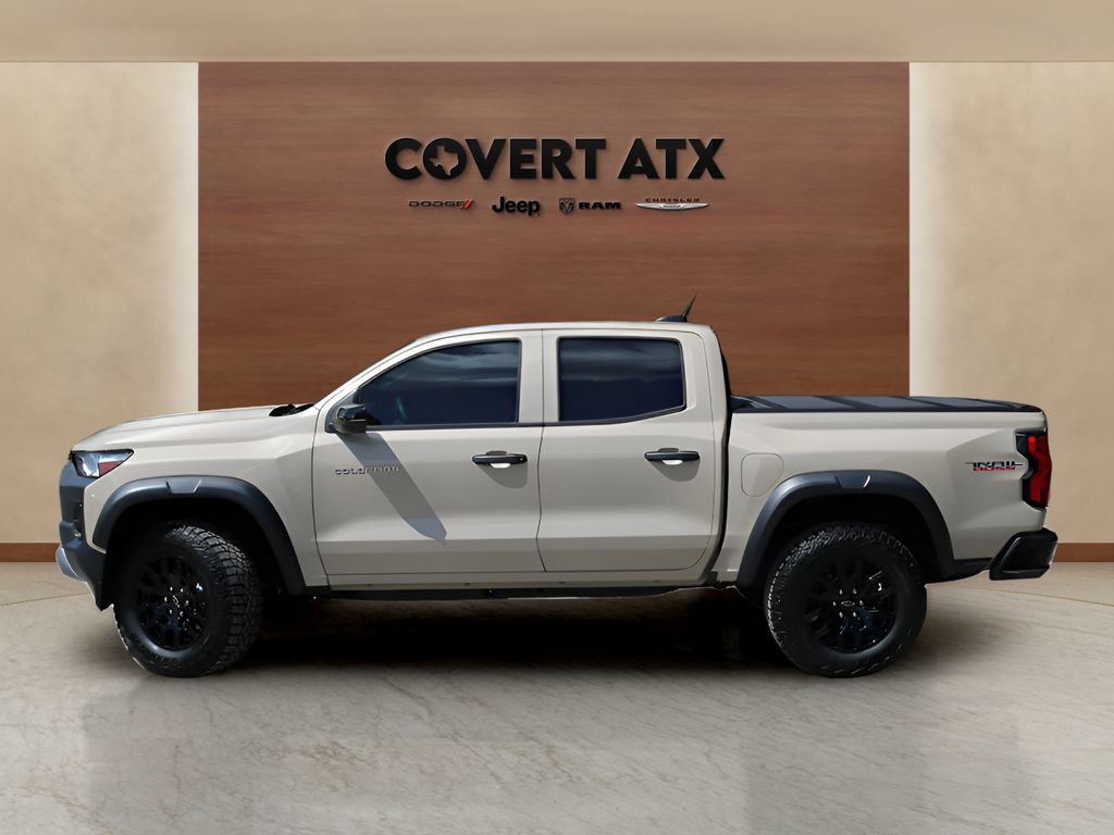 Used 2024 Chevrolet Colorado Trail Boss w/ Safety Package AWD/4WD image 2