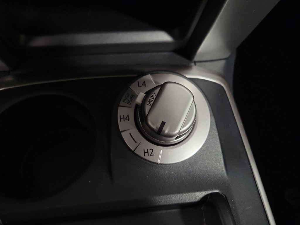 Used 2017 Toyota 4Runner SR5 Premium AWD/4WD image 18