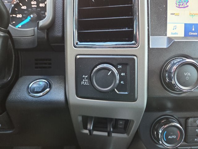 Used 2020 Ford F250 Lariat w/ Tremor Off-Road Package AWD/4WD image 19