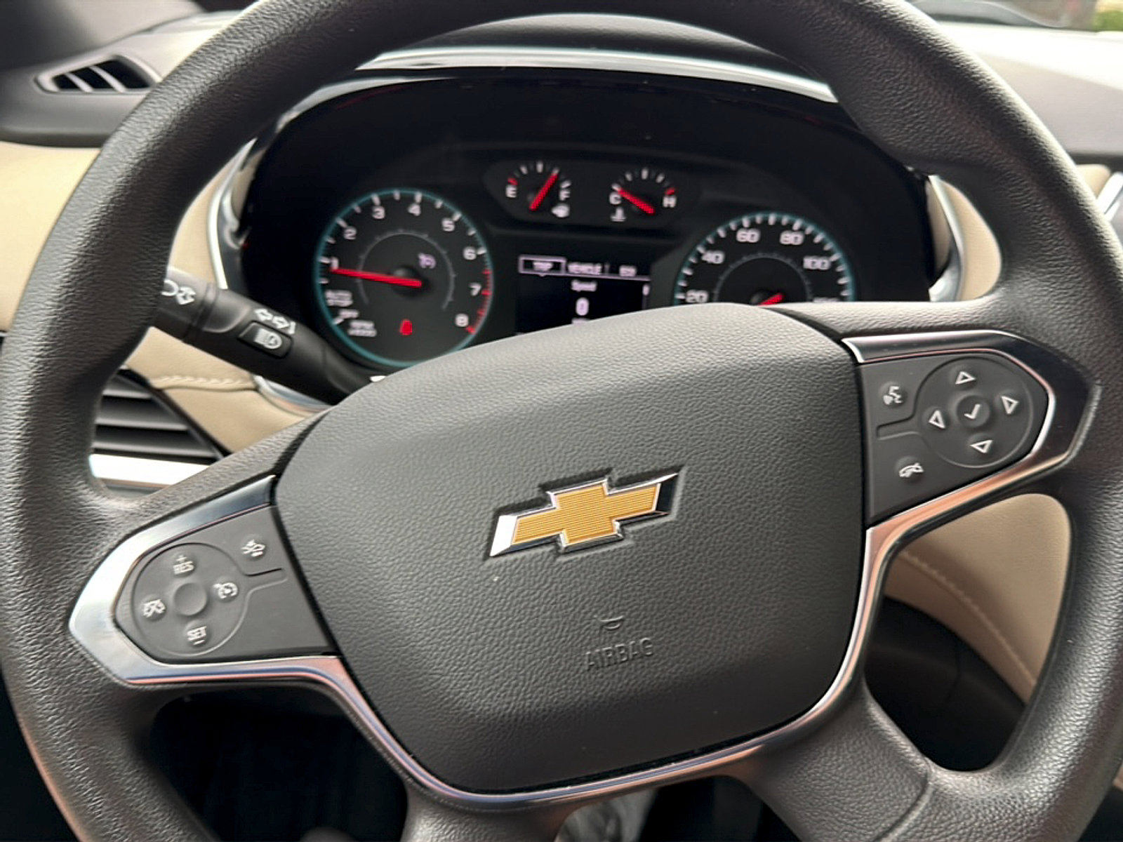 Used 2022 Chevrolet Traverse LS AWD/4WD image 19