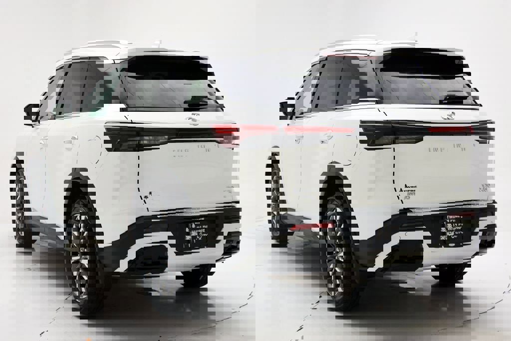 Used 2023 INFINITI QX60 Luxe w/ Performance Audio Package image 6