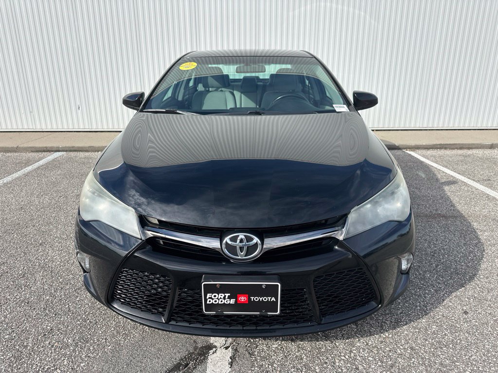 Used 2015 Toyota Camry SE FWD image 11